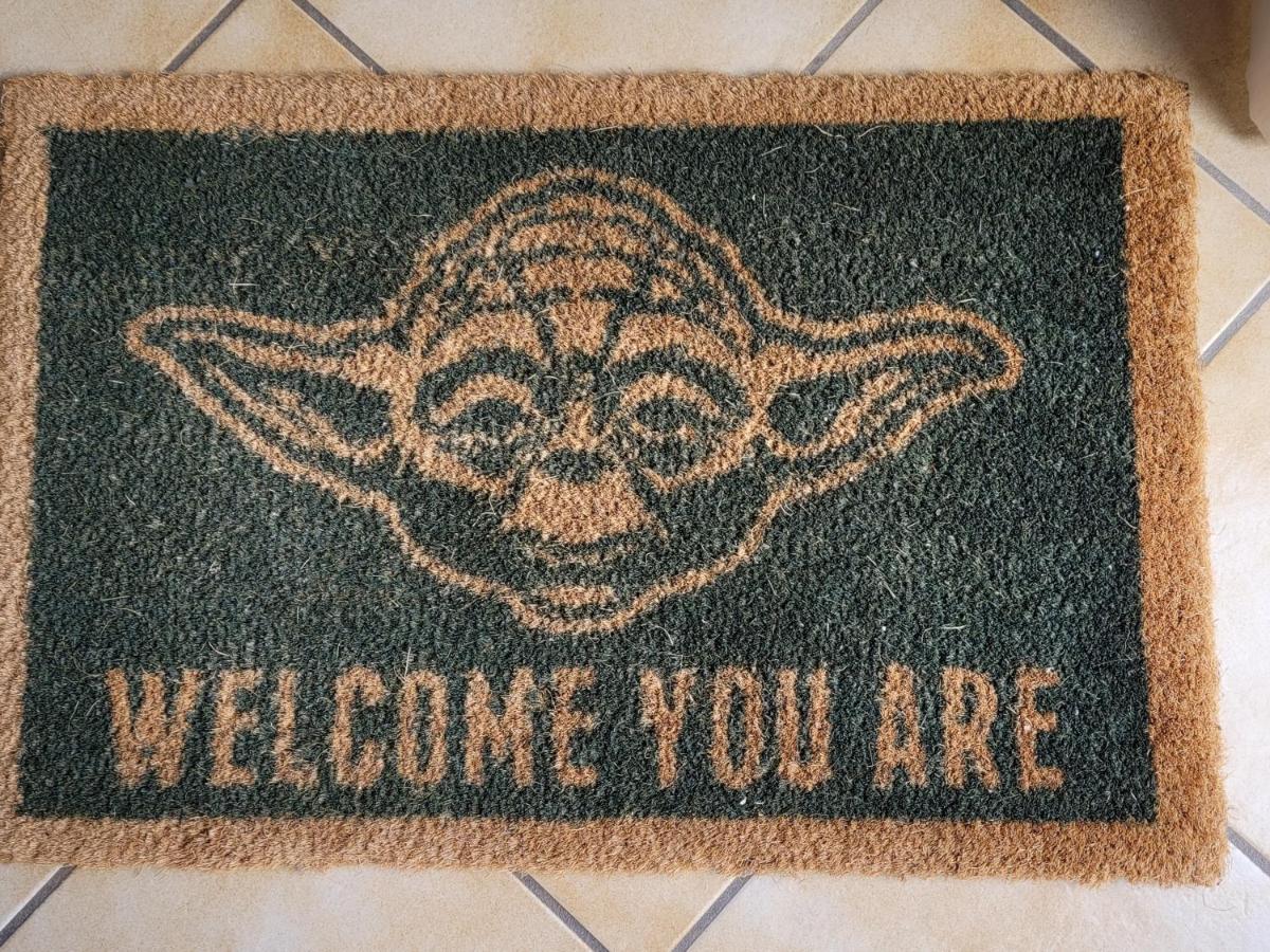 Ker Yoda Биник Екстериор снимка